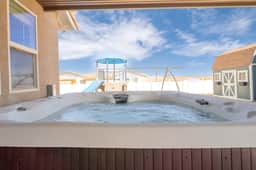 The Farm House | Pool | Spa | 5 Mins To JT Park