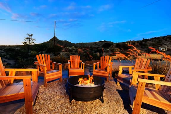 Mountain Breeze Villa / Spa / Boulders / Views