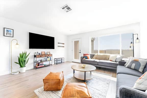 ☆Desert Rose☆ cocktail pool☆spa 
☆3 min to JT Park