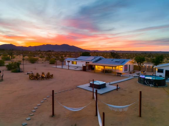 The Magic Hour House / Spa / Pool / Game Room