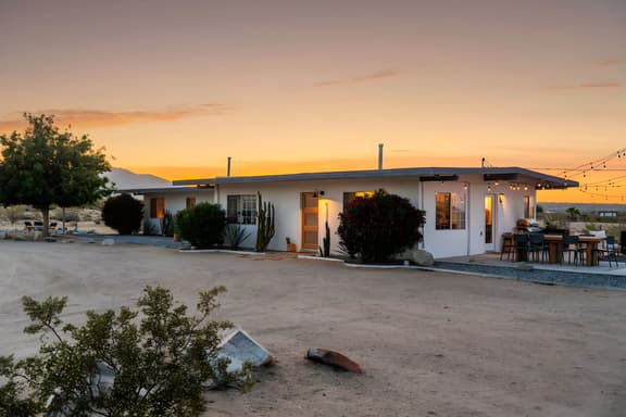 Gold Nugget Retreat | Saltwater Pool | 360° Views